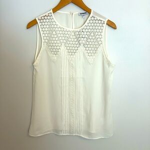 Express sleeveless blouse NWT. Size M